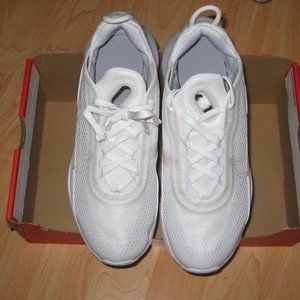 Nike Air Max 2090 White Wolf Grey Platinum CJ4066-102 Youth Girl 6Y Box No Lid